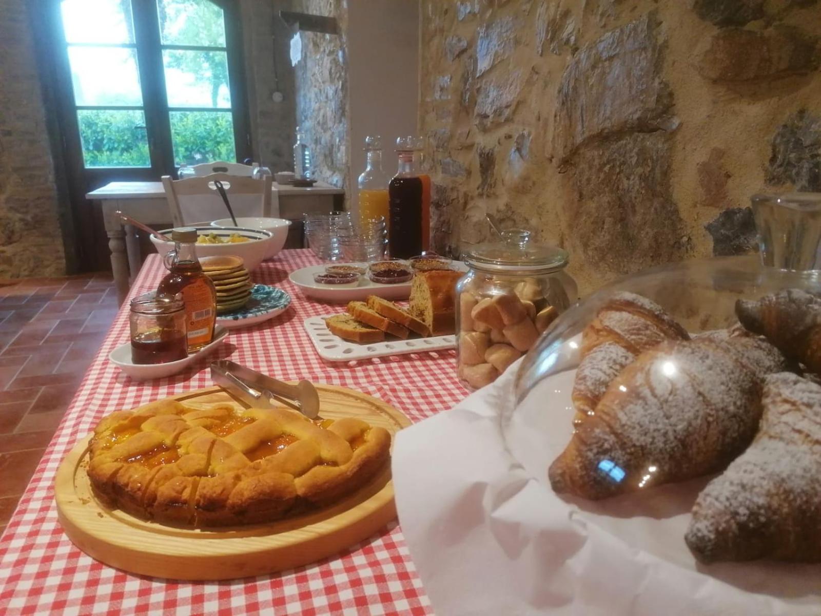 Agriturismo La Peschiera Casole d'Elsa Bagian luar foto