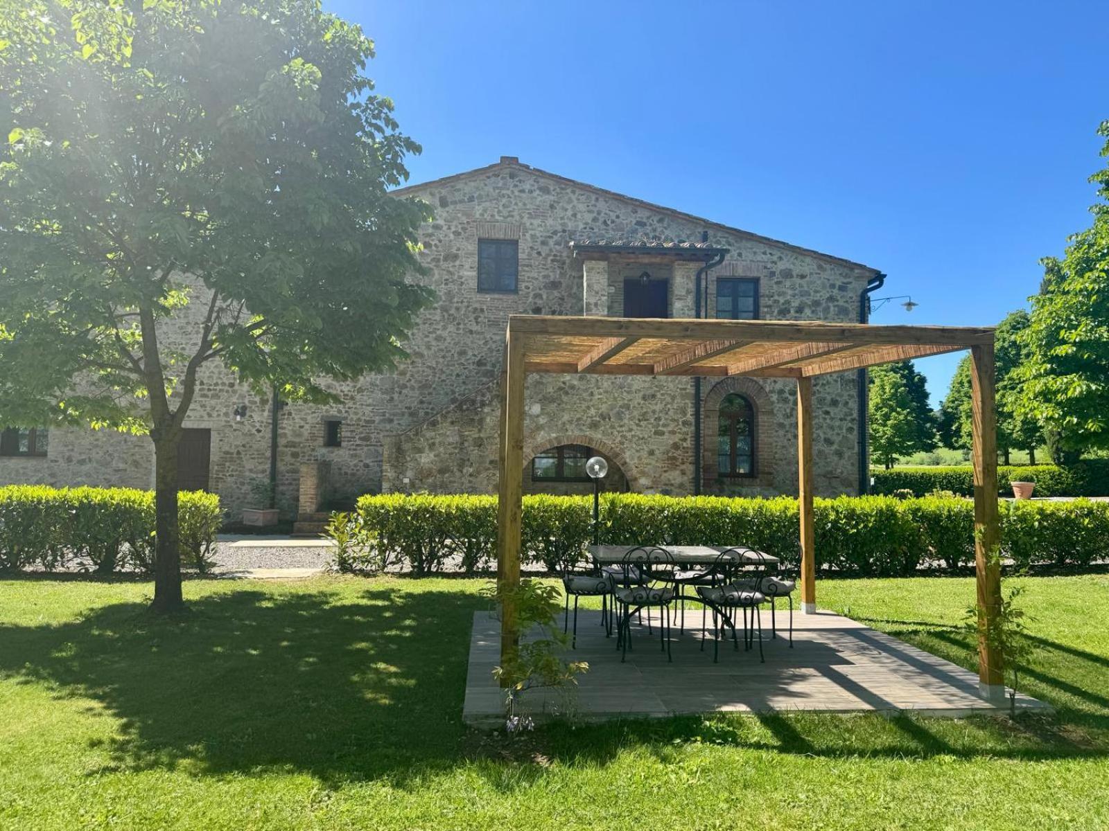Agriturismo La Peschiera Casole d'Elsa Bagian luar foto